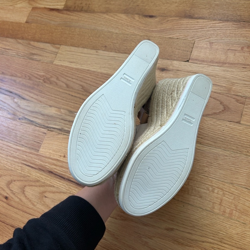 Toms Marisol Espadrille Wedge 🏖️ - Picture 3 of 6